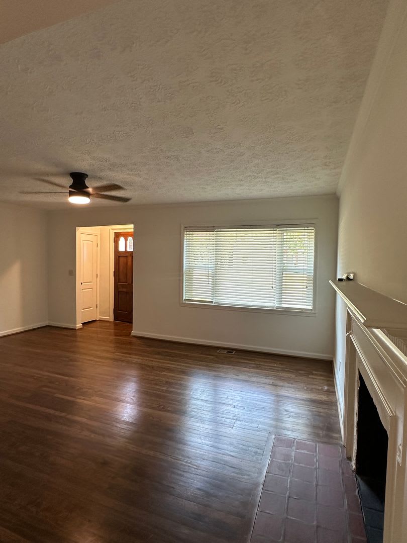 2 Bedroom Cottage in Gainesville! – photo 4