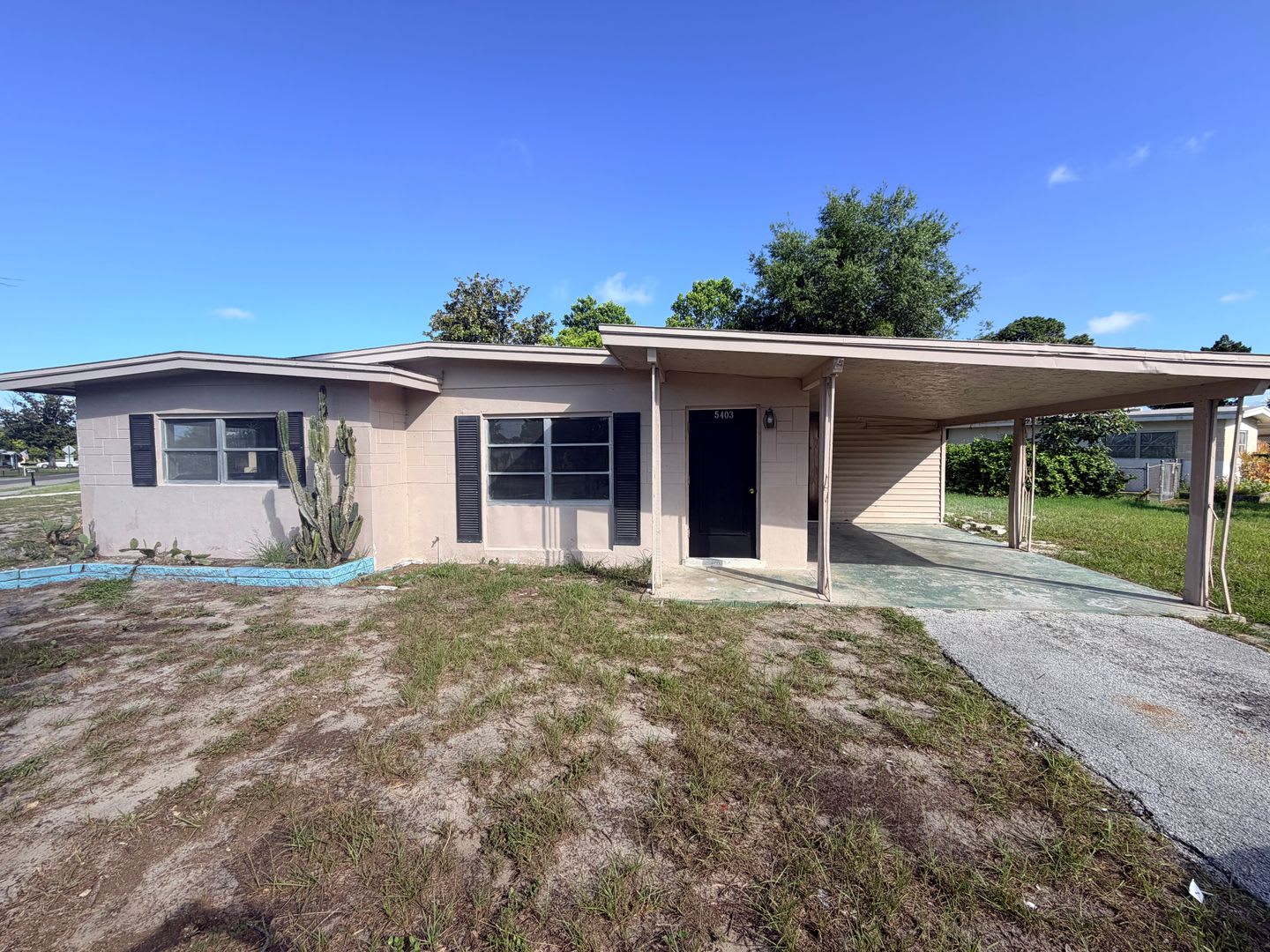 Corner lot 2 Bedroom, 1 Bath Home in New Port Richey – photo 1