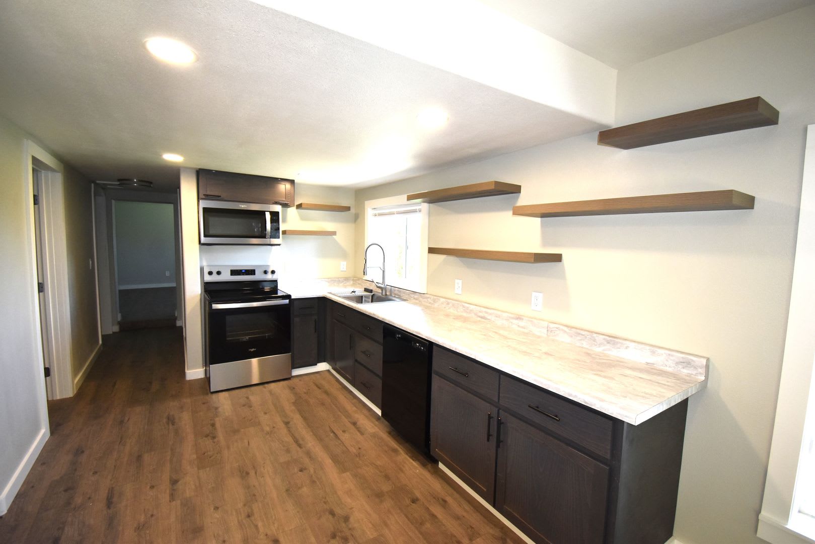 Newly Remodeled Home in Quiet Neighborhood! – photo 1