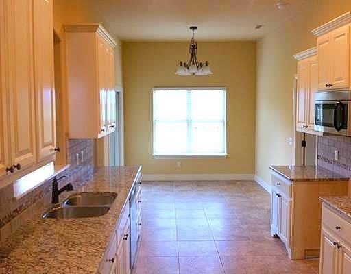 3401 SW 8th Street – photo 5