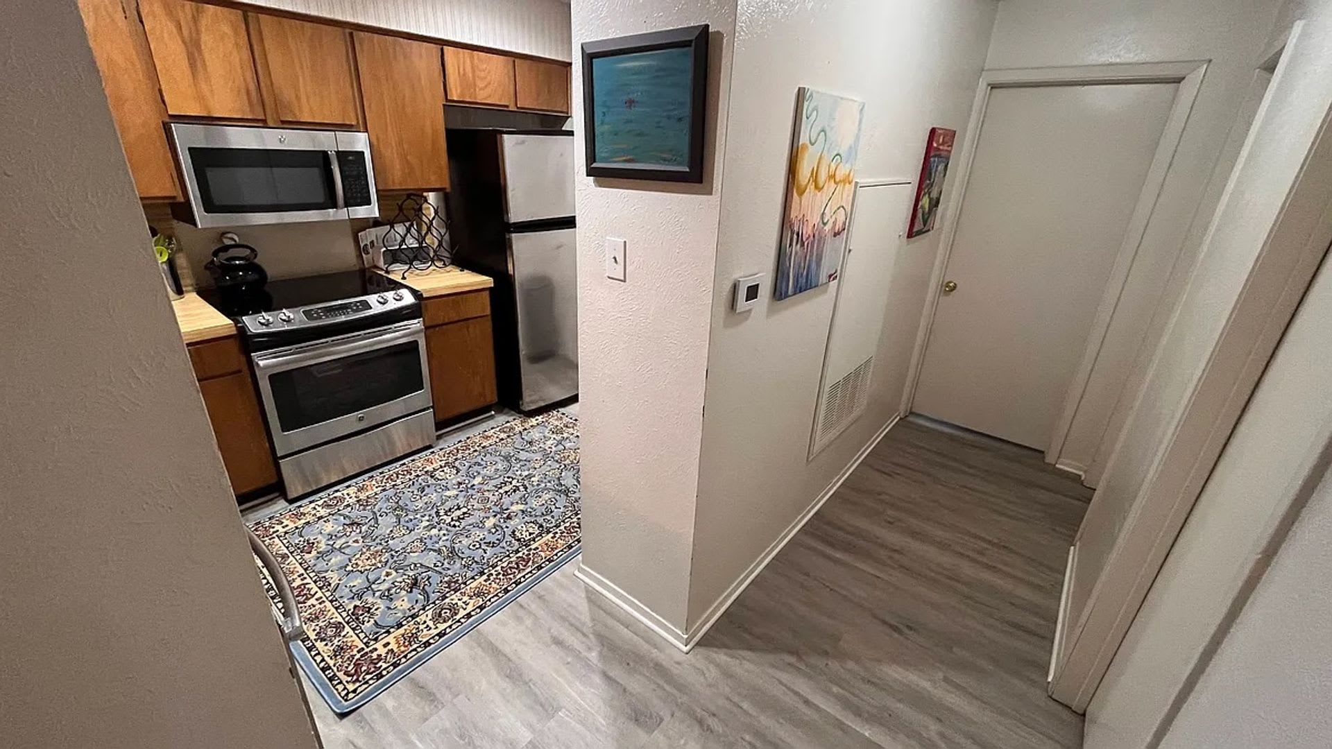 Room in 2 Bedroom Home at Indio Dr – photo 2