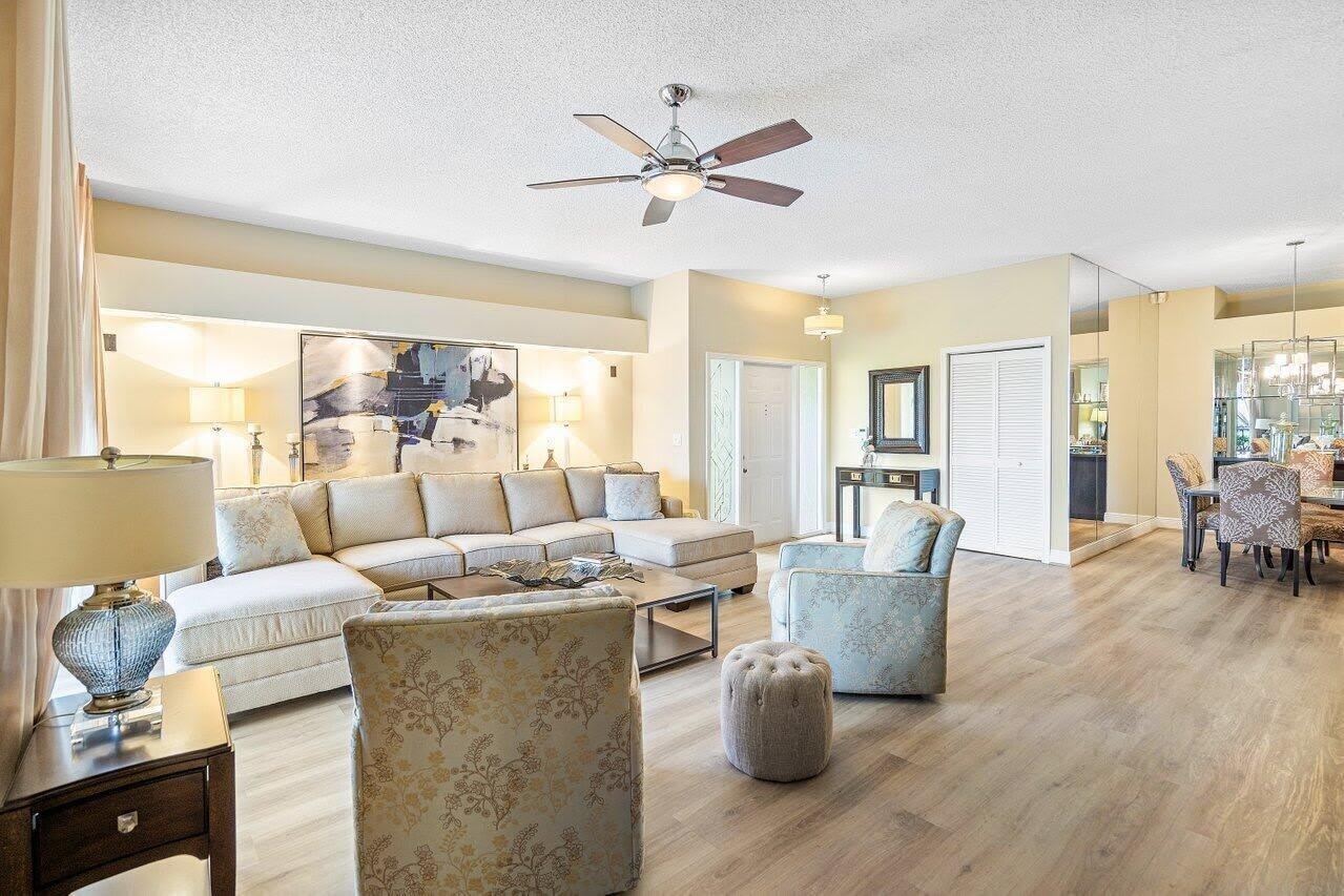 5070 Lake Catalina Drive – photo 3
