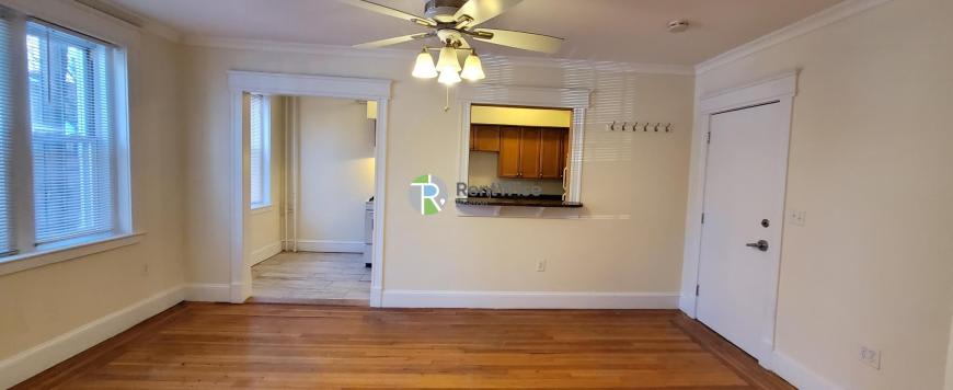 96 Washington St – photo 3