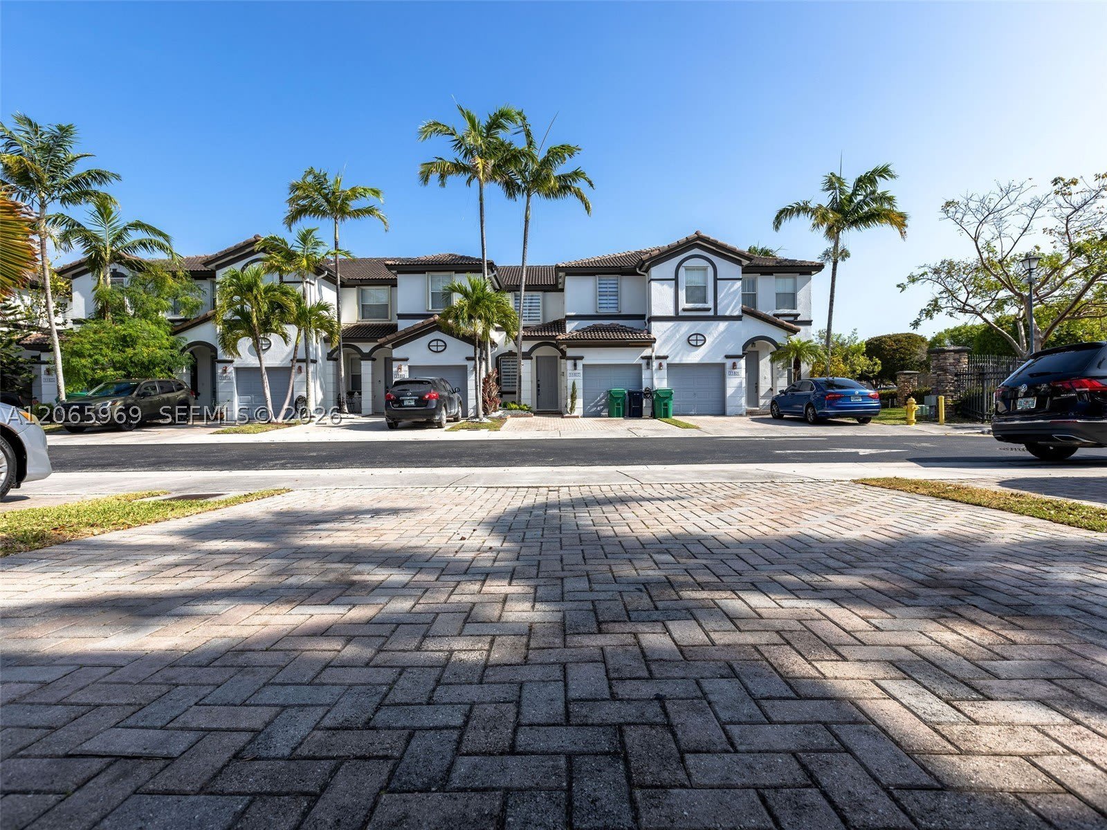 11406 Nw 76Th Ter – photo 2