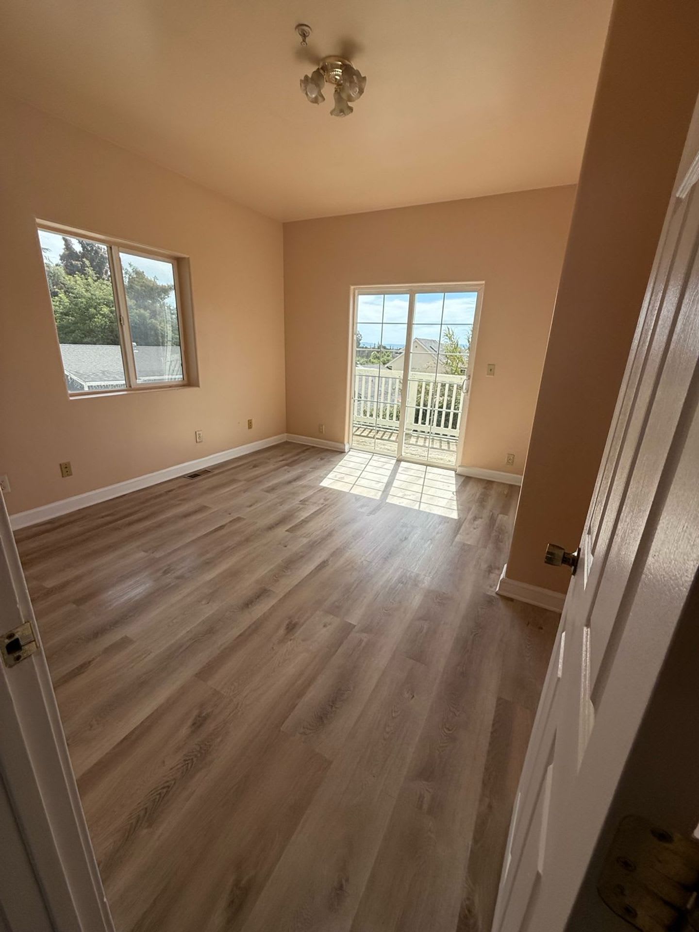8027 Ney Ave – photo 5