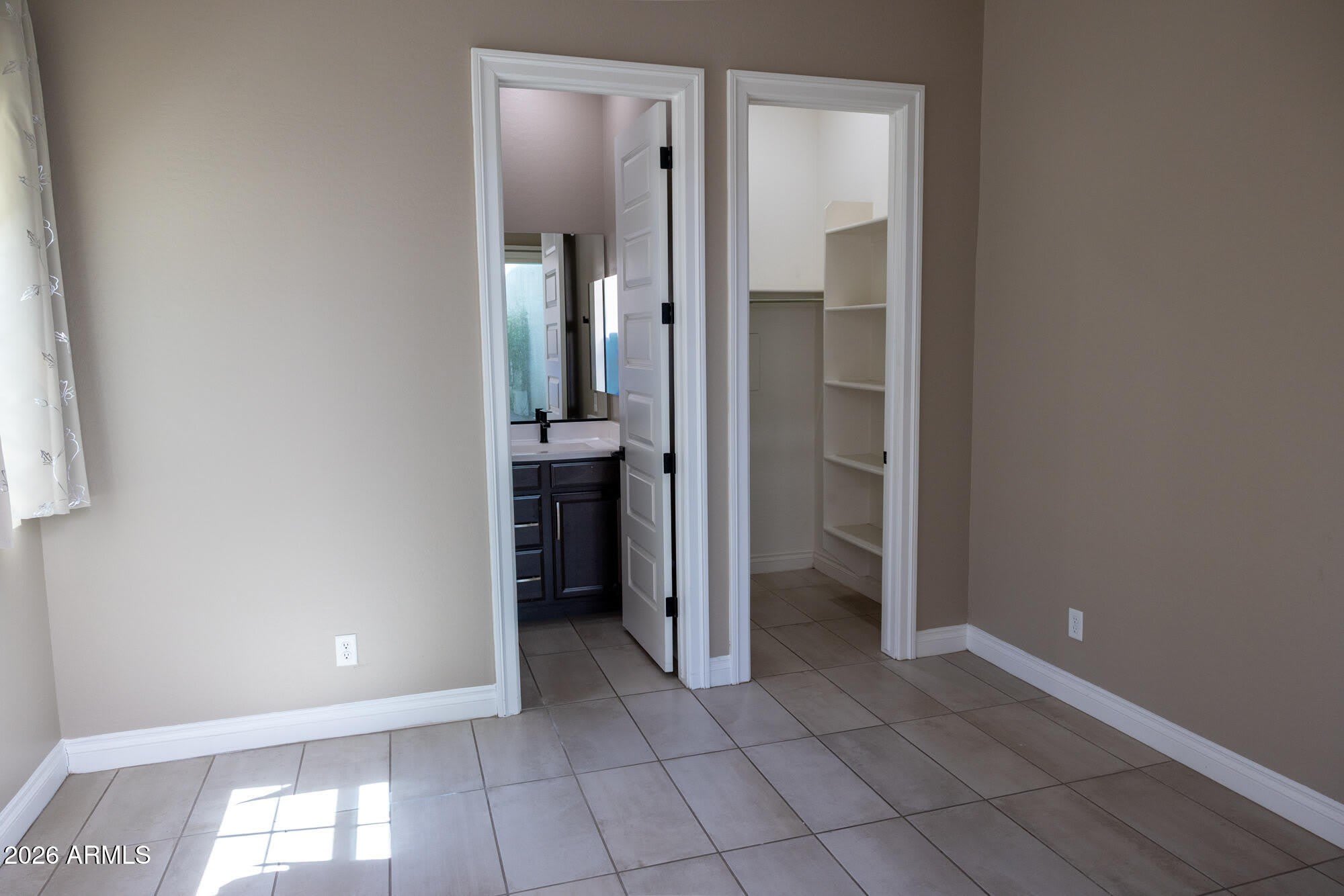 2462 E LOVEBIRD Lane – photo 4