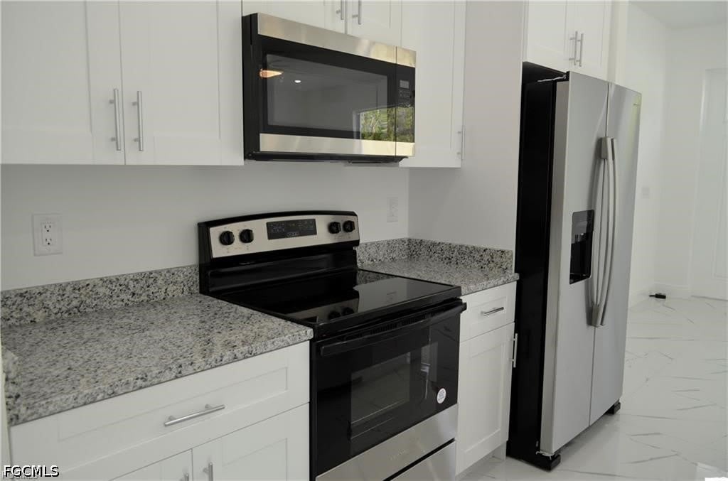 2611 Carol Place – photo 3