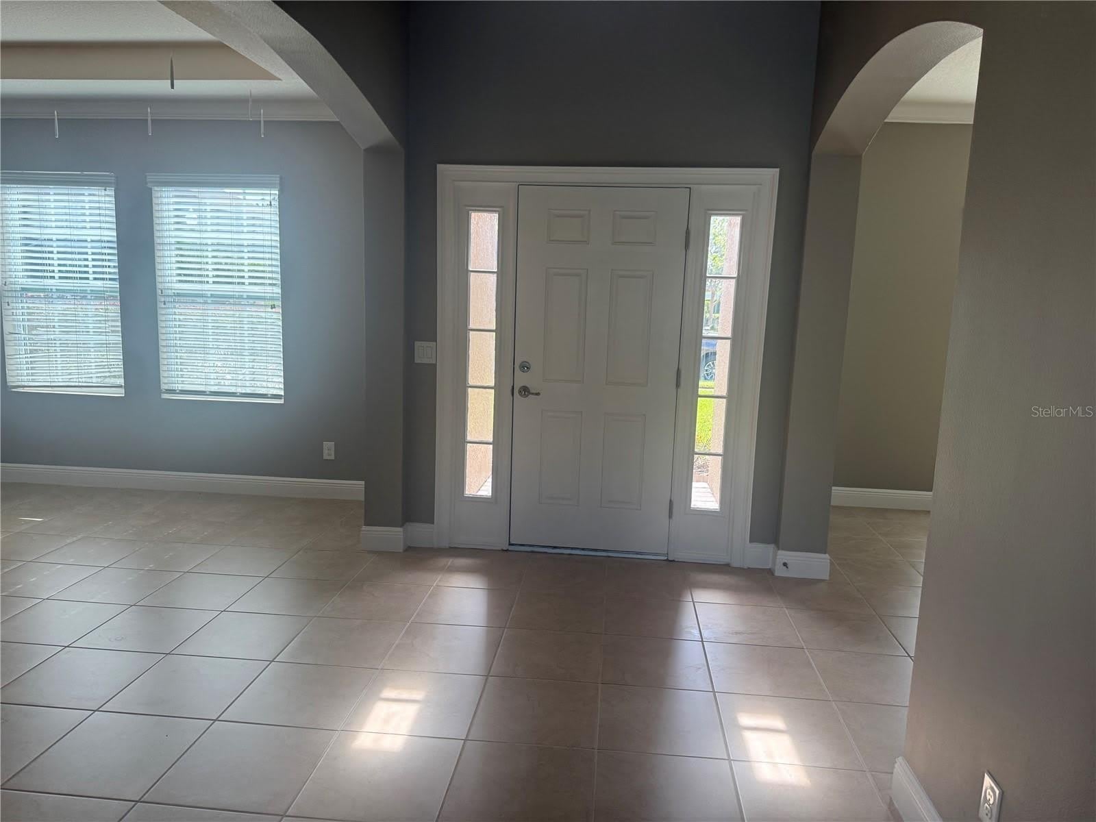 3128 AMALFI Drive – photo 2