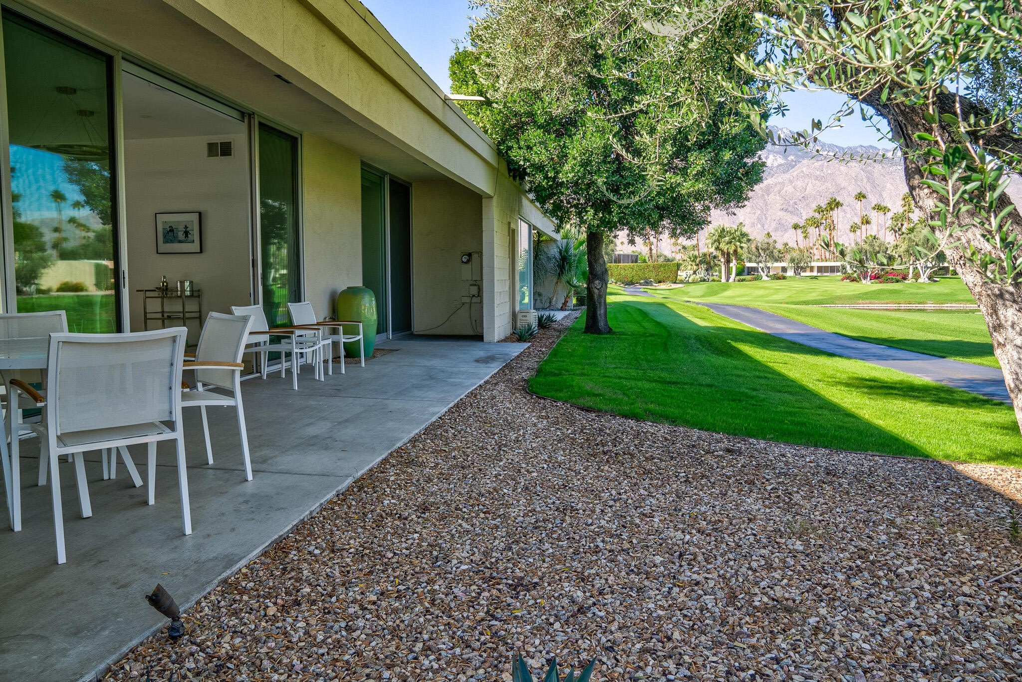 24 Desert Lakes Drive – photo 4