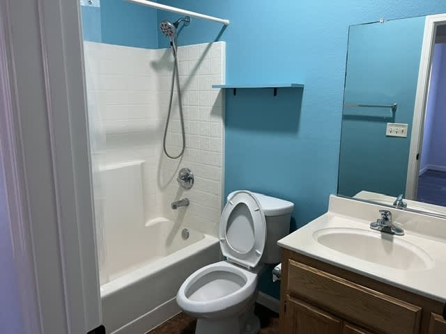 2239 Roberta Avenue – photo 3