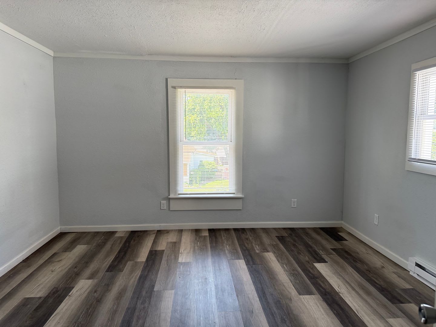 Cozy & Updated 1 Bedroom – photo 2