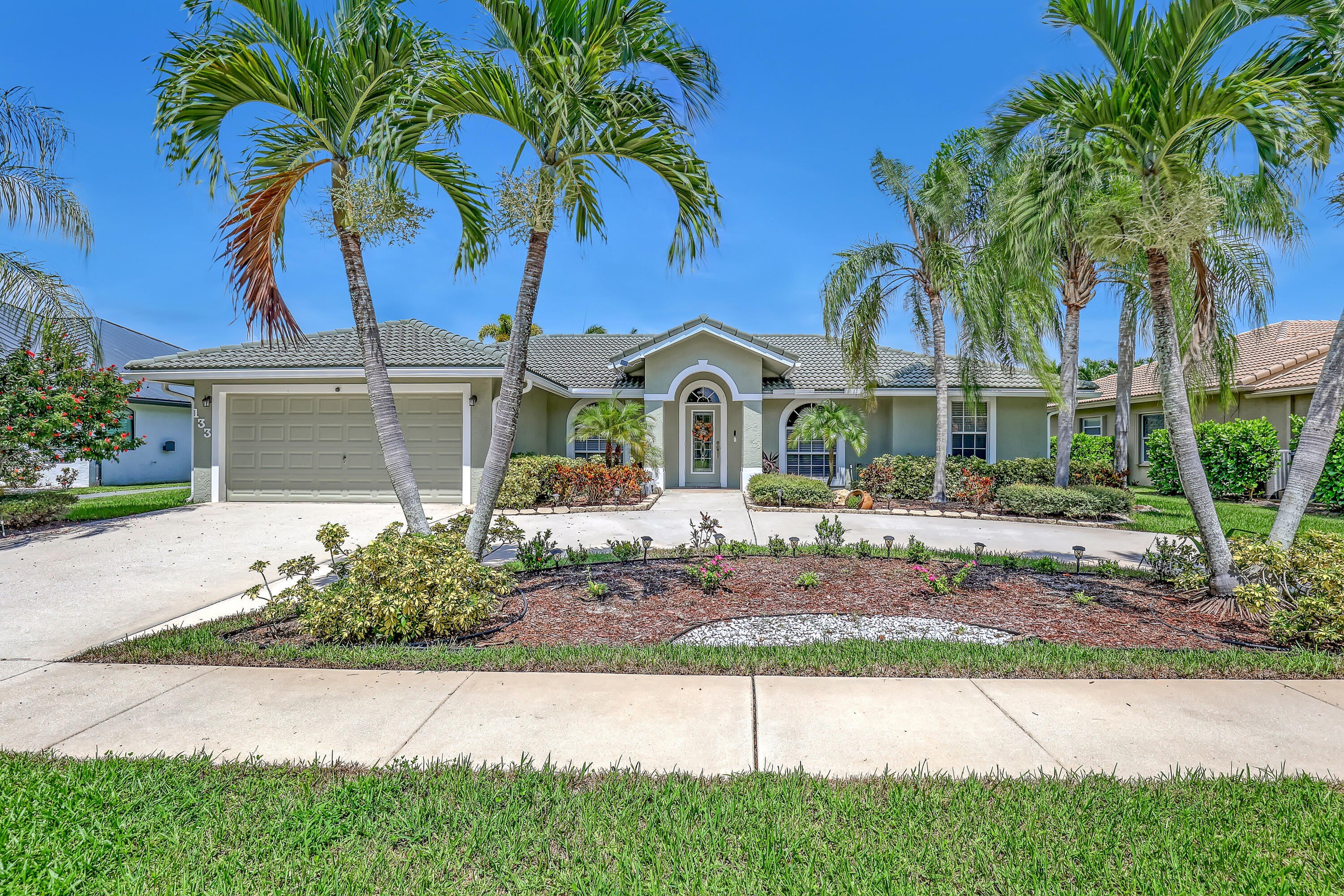 133 Black Olive Crescent – photo 2