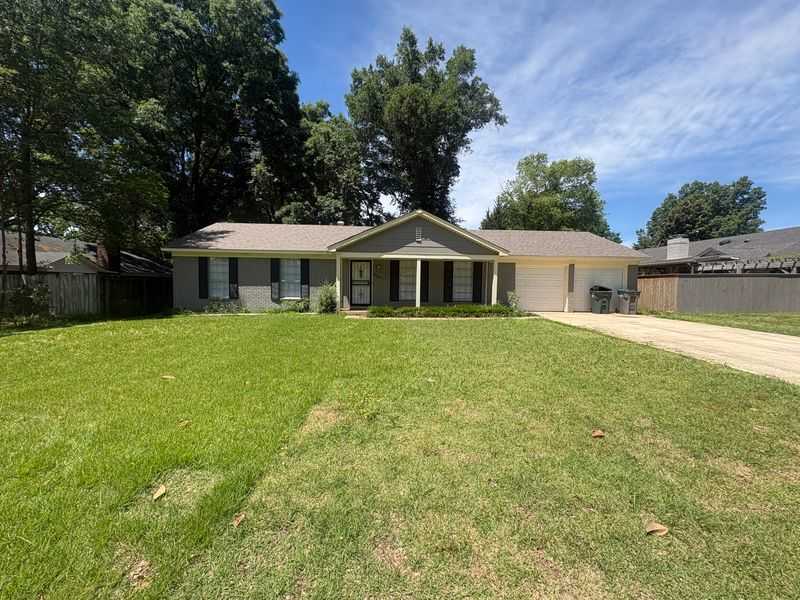 2331 Eastover Dr – photo 1