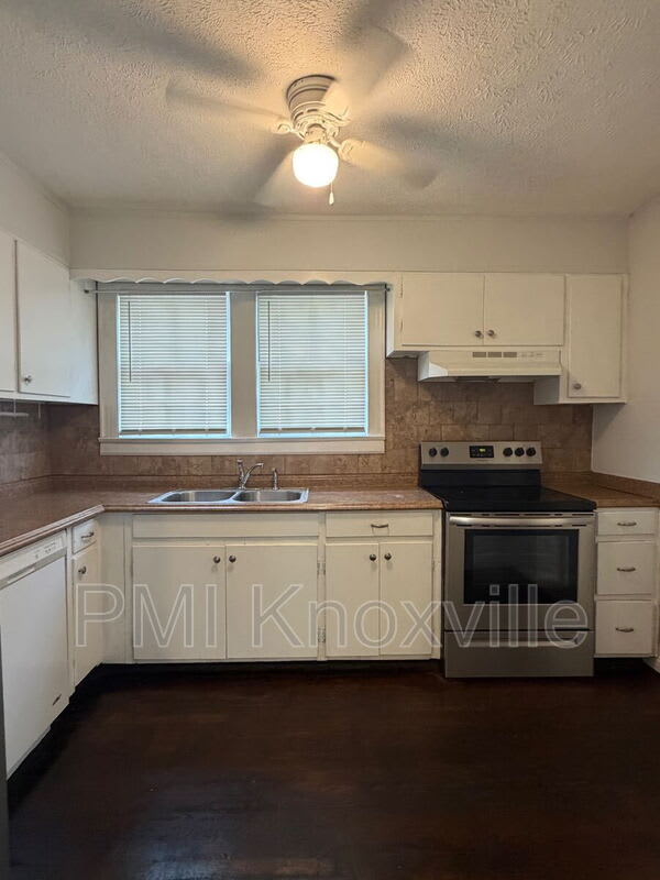 4032 Walker Blvd. – photo 3