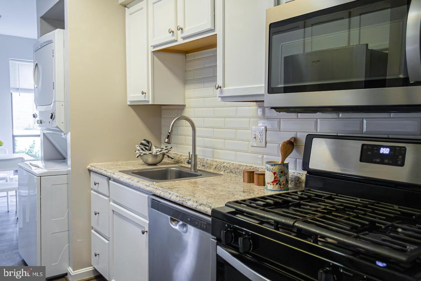 11240 Chestnut Grove Square – photo 3