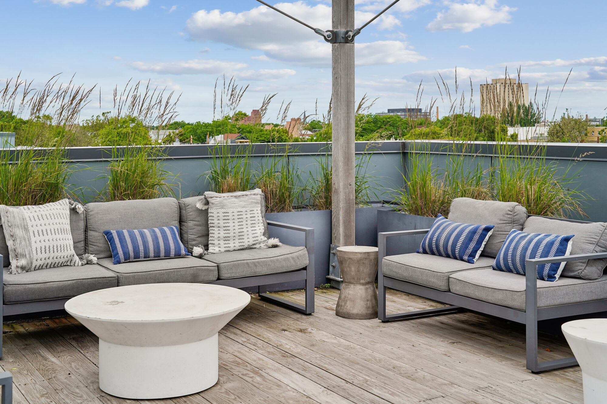 Luxe on Chicago – photo 4