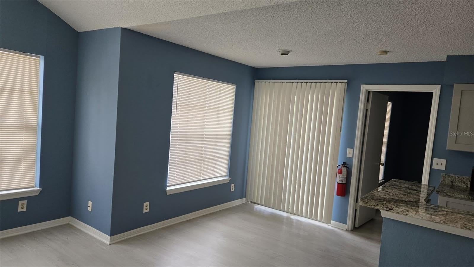 1055 S HIAWASSEE Road – photo 5