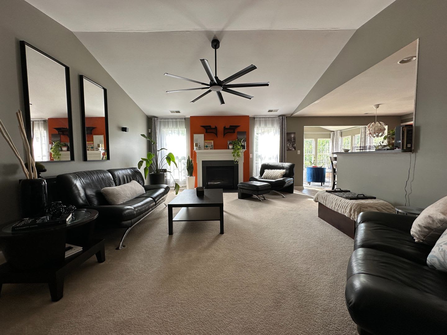 Room in 3 Bedroom Home at Sunburst Ln – photo 4