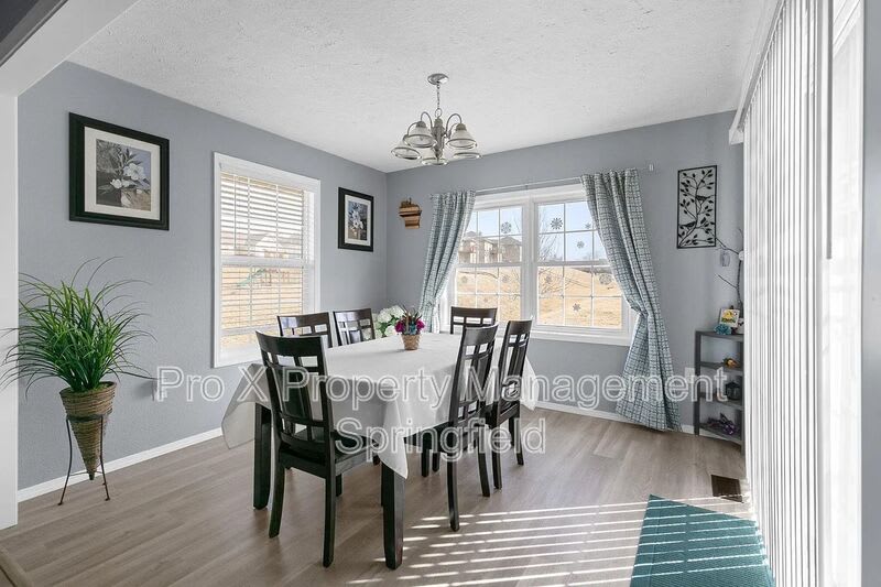 4444 North Farm Road 157 – photo 2