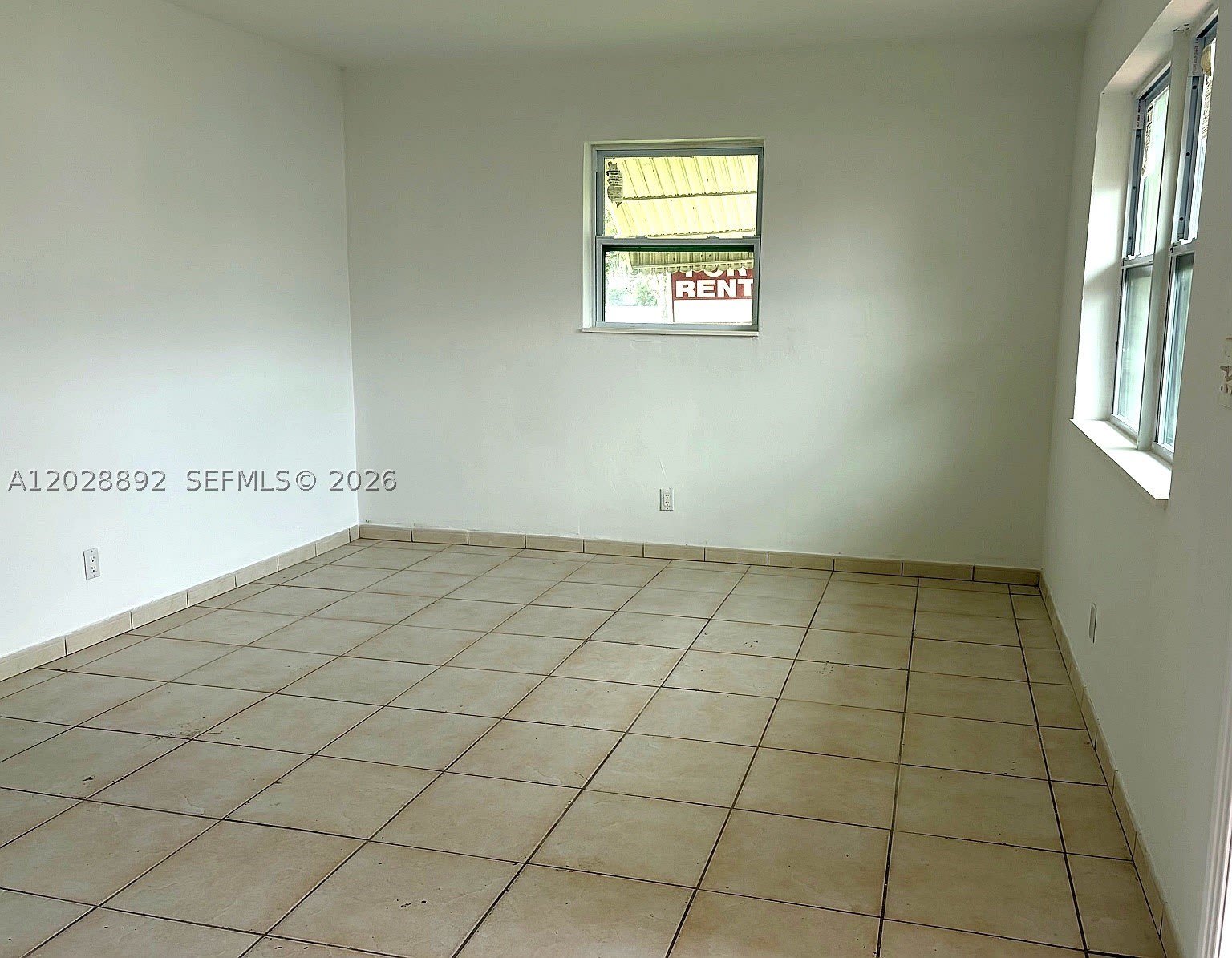 1629 Taft St – photo 4