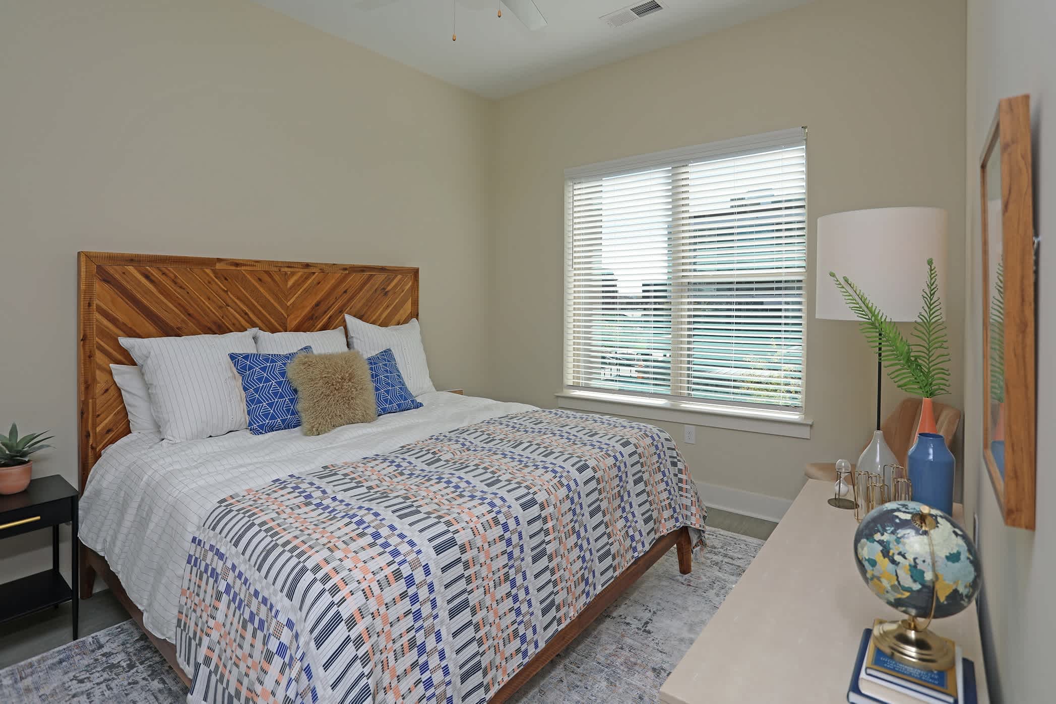 Link Apartments Innovation Quarter – photo 4