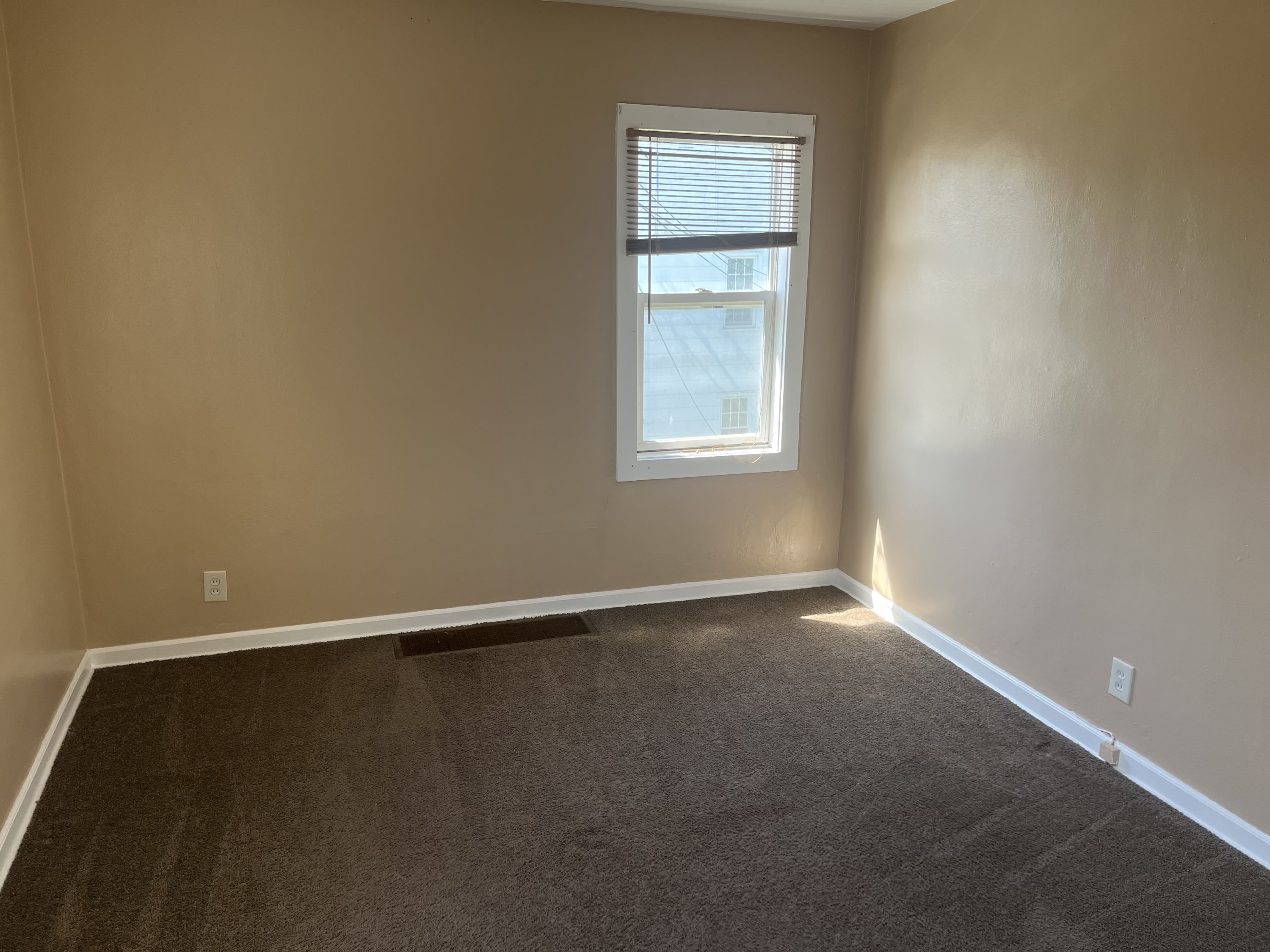 1801 East High Street – photo 5