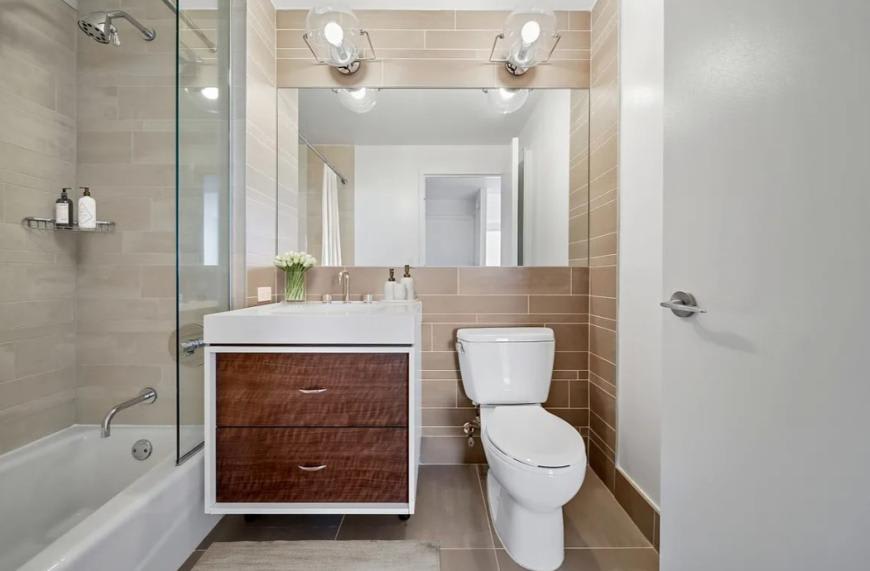 535 West 44th St. – photo 3