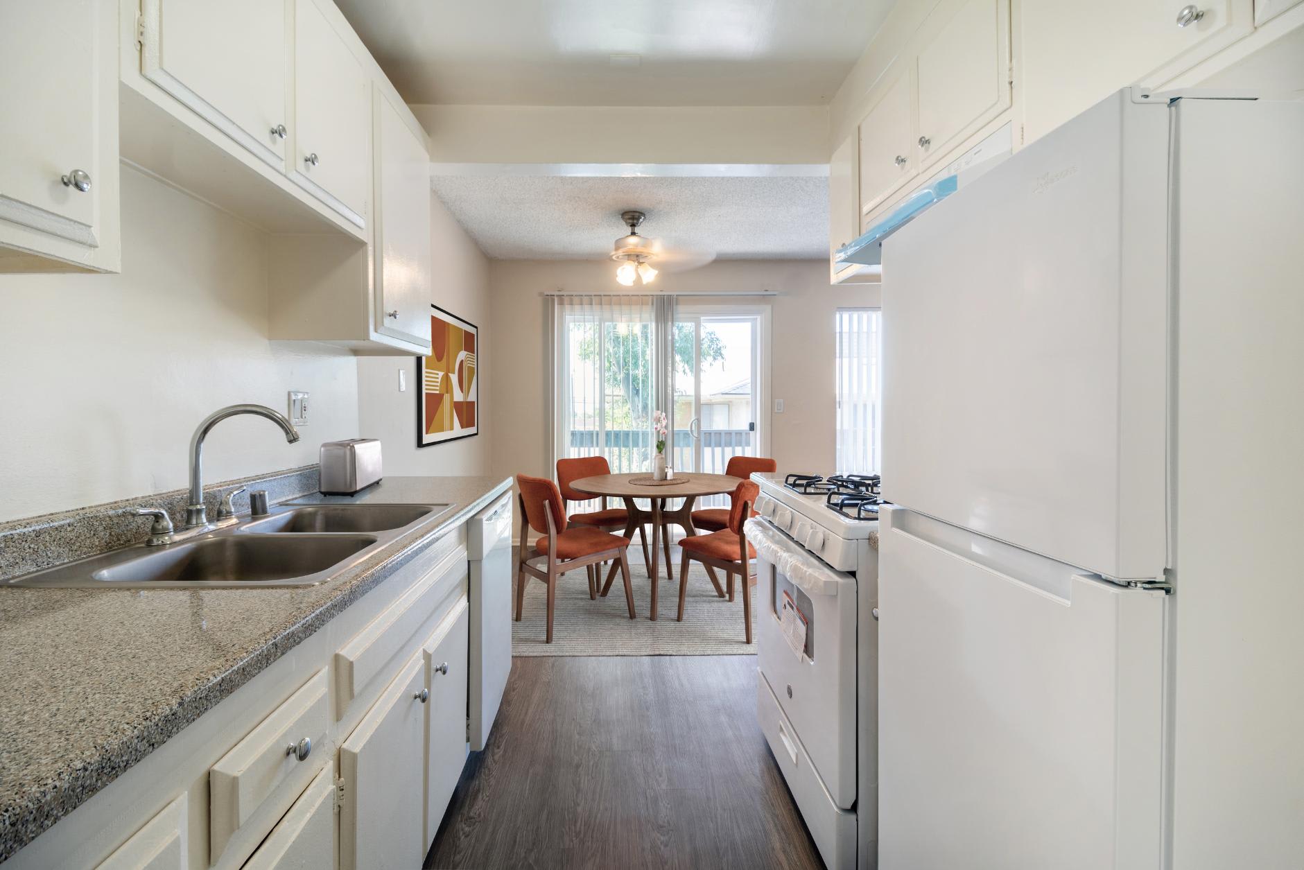 Mountain Crest Apartments – photo 3