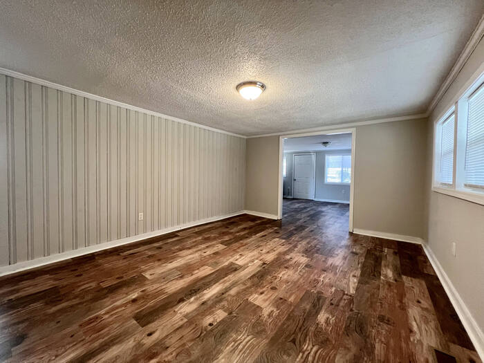 723 Wren Road – photo 4