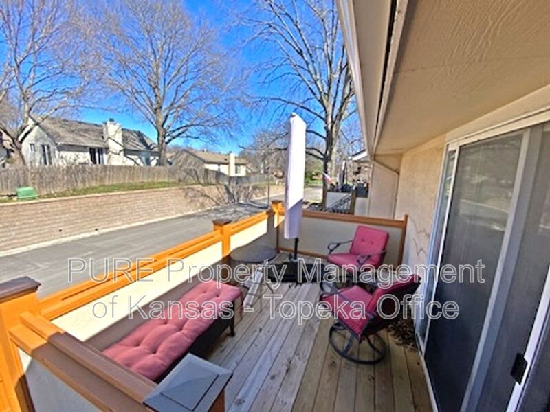 10903 Gillette Street – photo 5