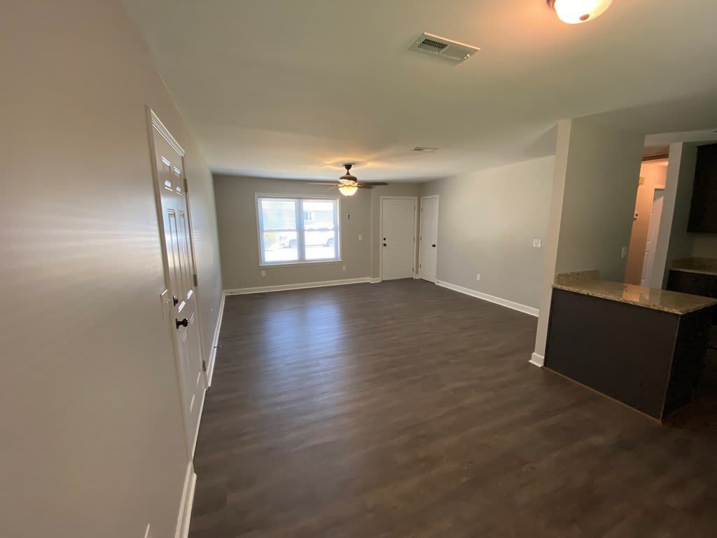 902 Landview Dr – photo 4