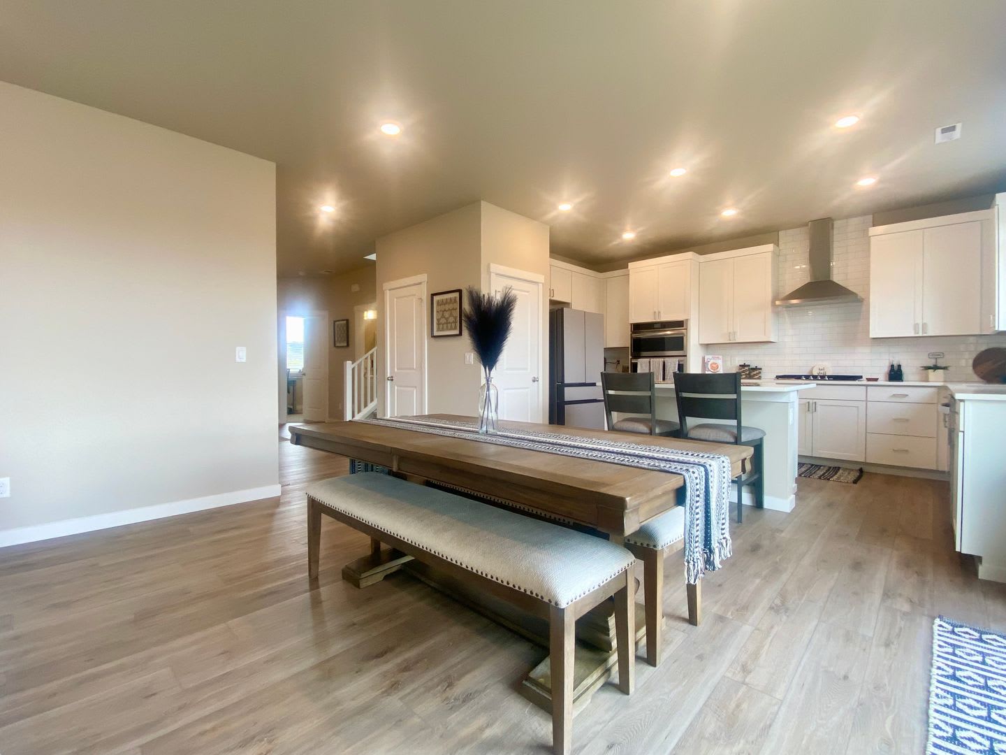 Modern Bonney Lake Home w/ AC **SHORT TERM LEASE THROUGH 8/31/26 ** – photo 3