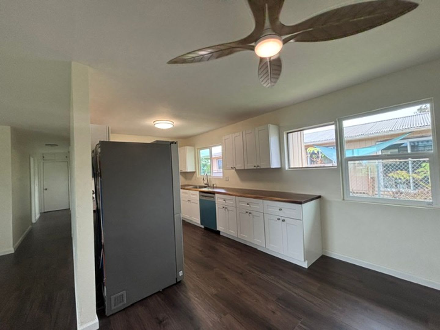 3 Bedroom / 2 Bath Pet Friendly Home In Hilo! – photo 5