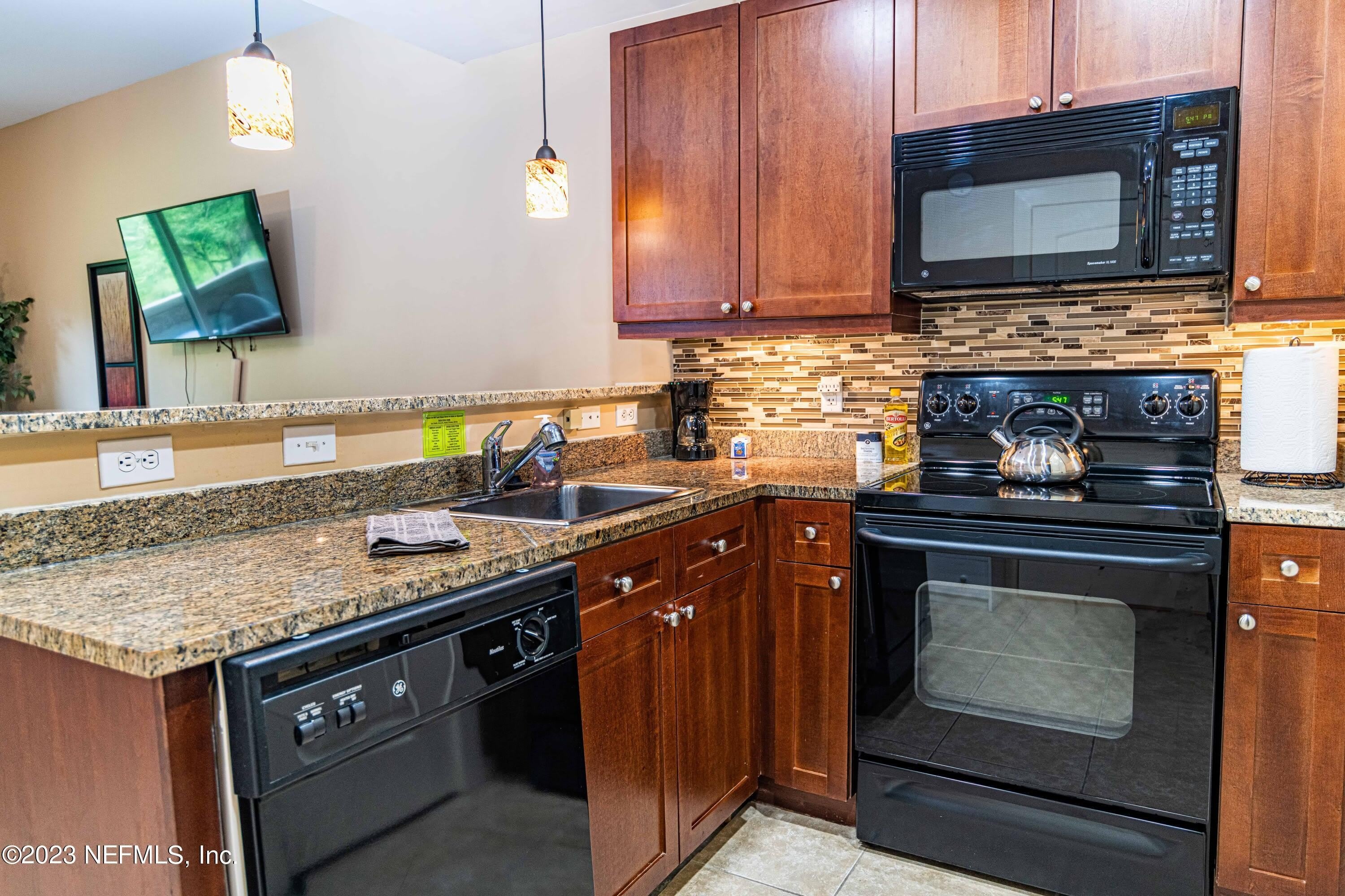 945 REGISTRY Boulevard – photo 5