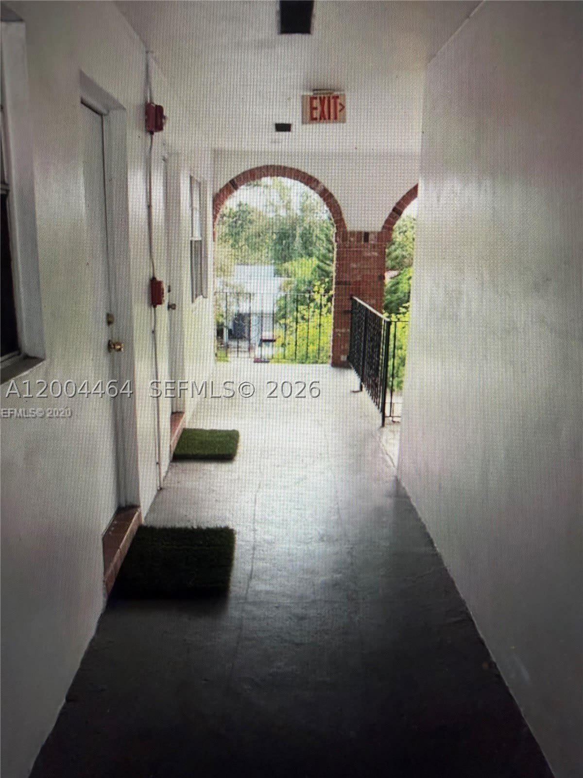 2415 Lincoln St – photo 3