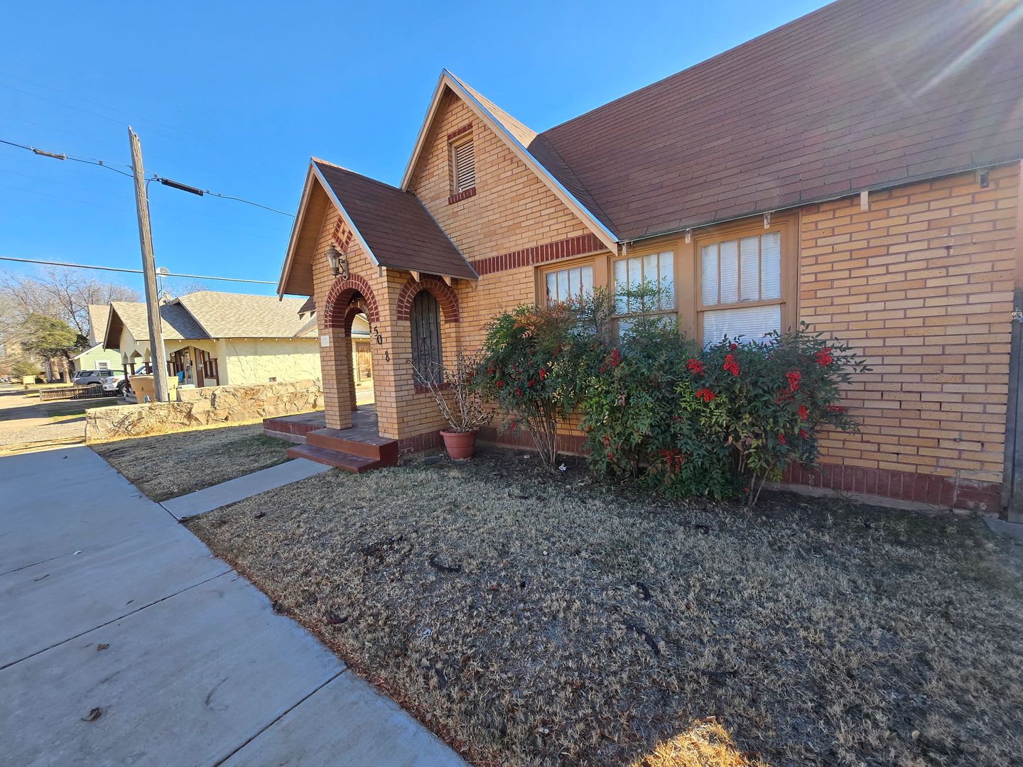 Beautiful brick home! – photo 2