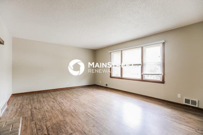 3705 East 113 Terrace – photo 3