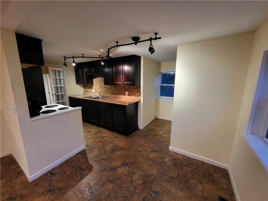 3973 North Avenue – photo 5