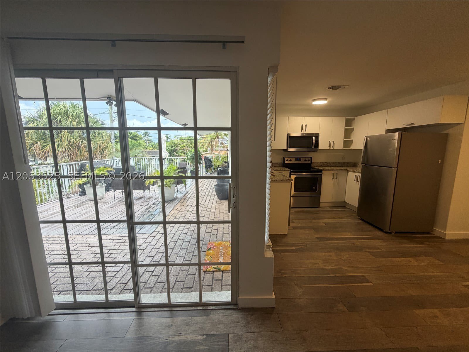 1425 NE 56th St – photo 3