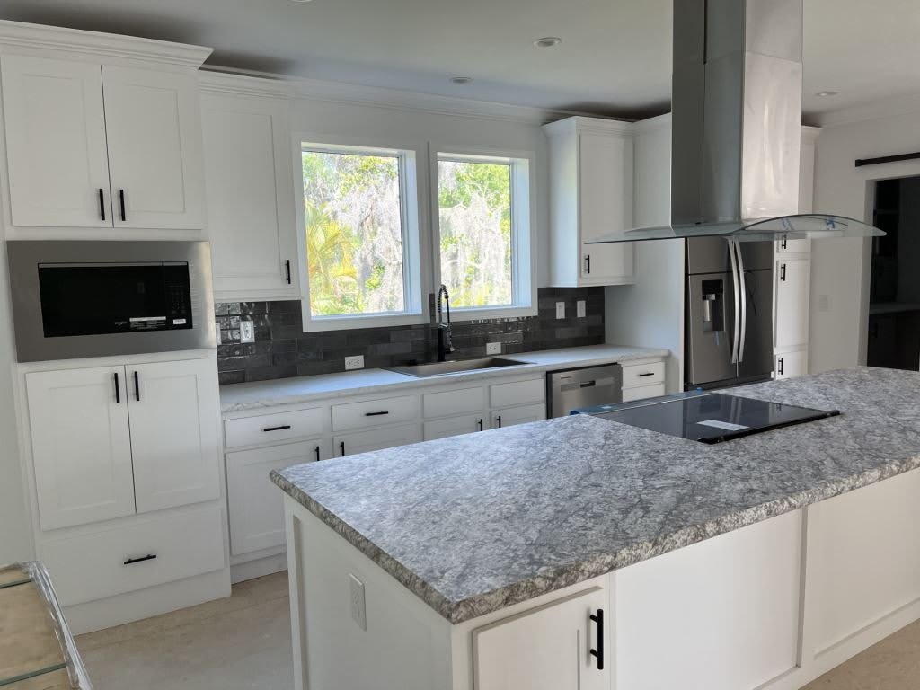 201 Rotterdam Avenue – photo 1