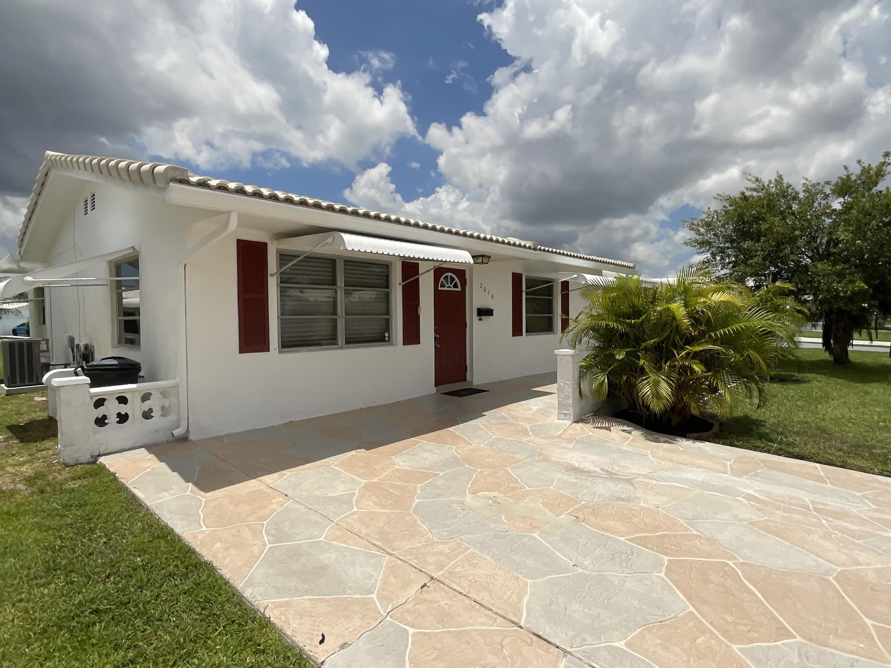 2016 SW 16th Avenue – photo 5