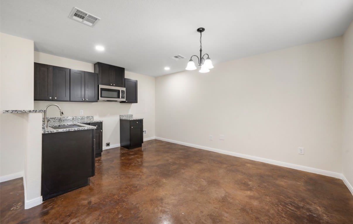 1126 N 11th Street – photo 4