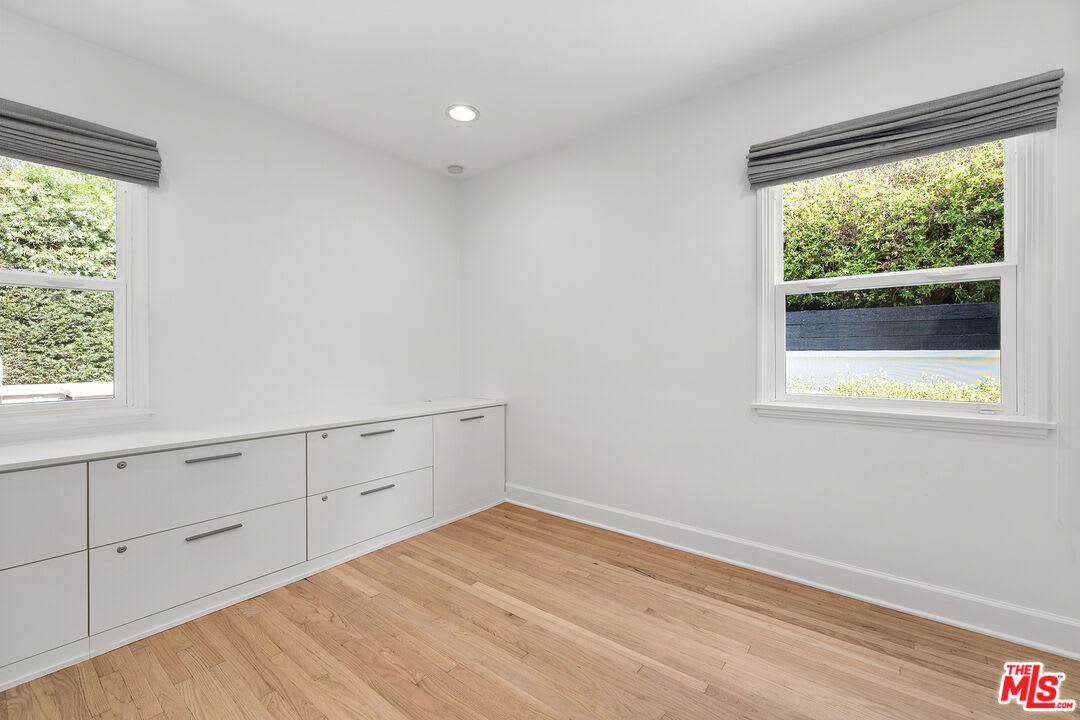 3976 Goodland Avenue – photo 4