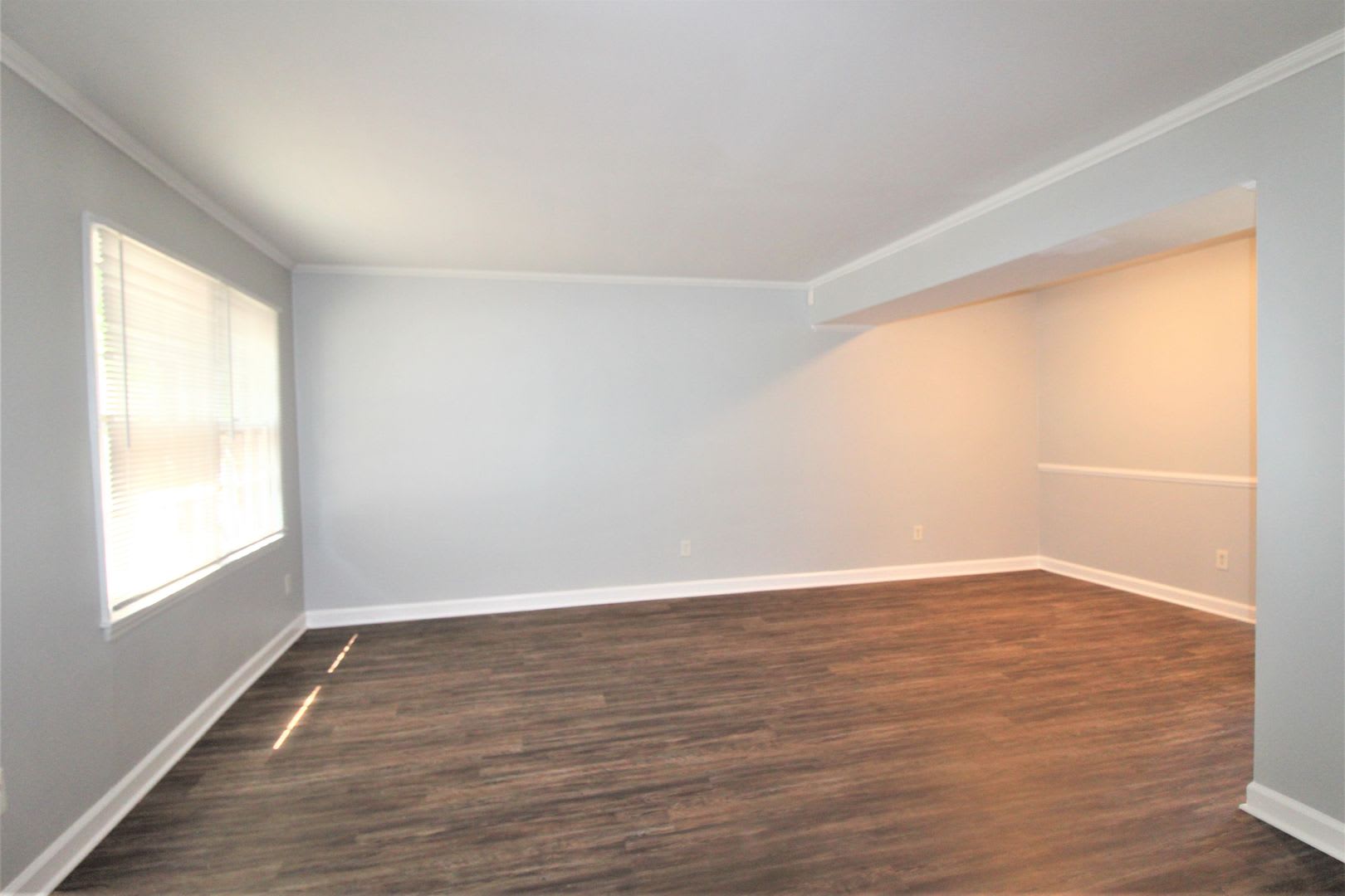 3 Bedroom Townhome by the Light Rail! – photo 3