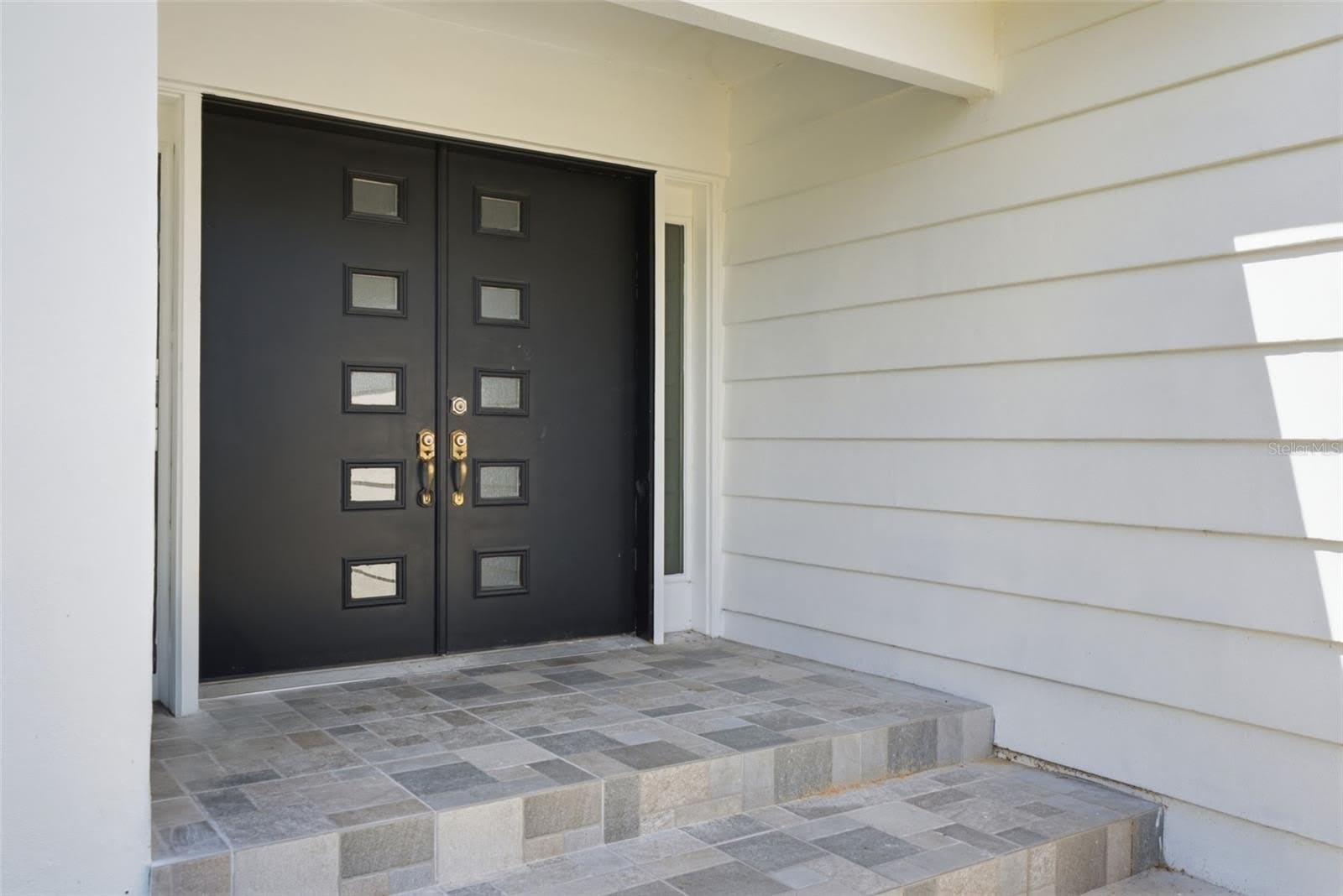 5200 26TH Avenue N – photo 4