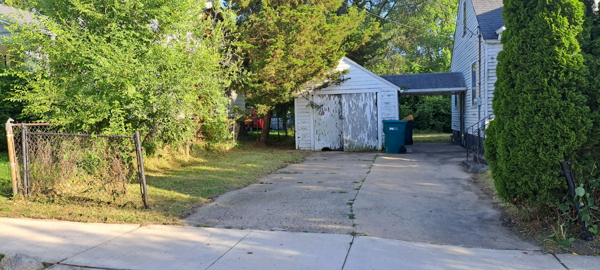 759 E Lawrence St – photo 2