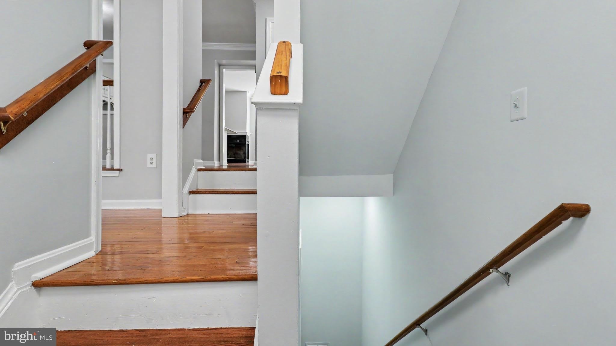 1106 ARCOLA Avenue – photo 4