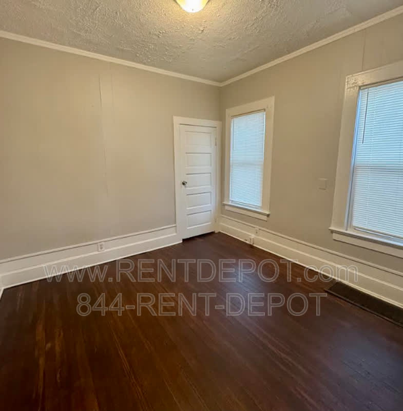 1021 Jefferson Ave – photo 5