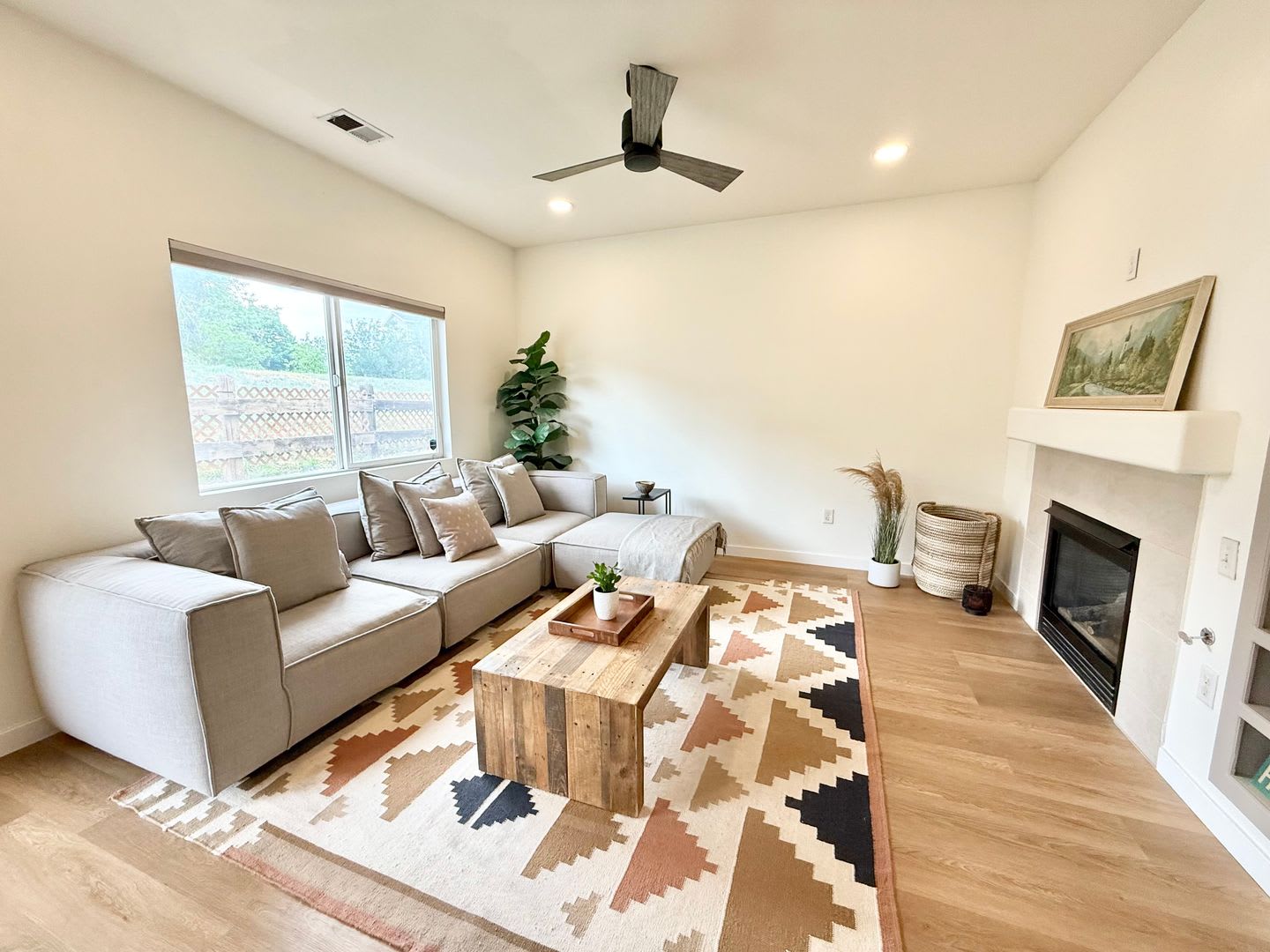 Beautifully Remodeled Home Backing To Open Space High Line Canal Trail – photo 2