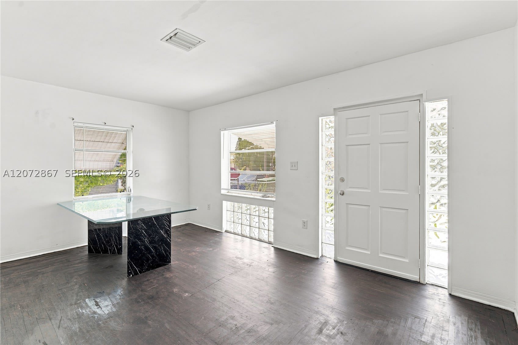 126 SE 4th St – photo 3